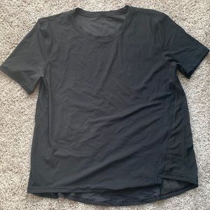 Lululemon asymmetric hem line light weight t-shirt with mesh side detail